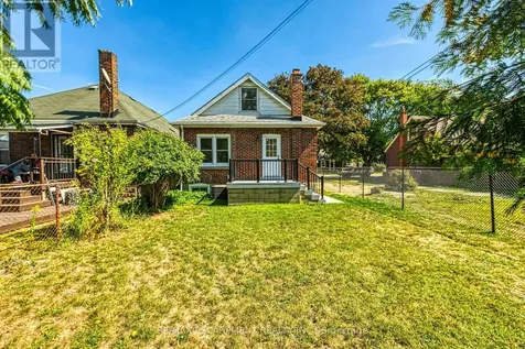 126 Auburn Avenue Hamilton (bartonville) ON L8K 3B2