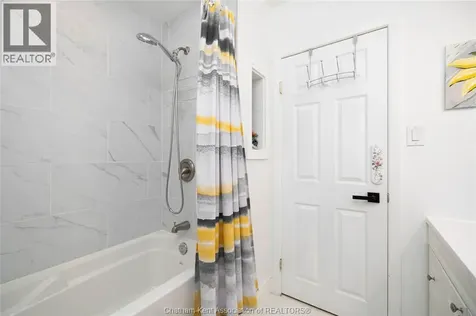 39 Chippewa Drive Chatham ON N7M 5S1