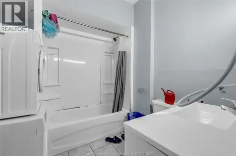 541 Bridge Avenue Windsor ON N9B 2M3