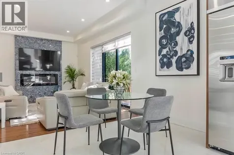 1526 Bridge Road Oakville ON L6L 2E3