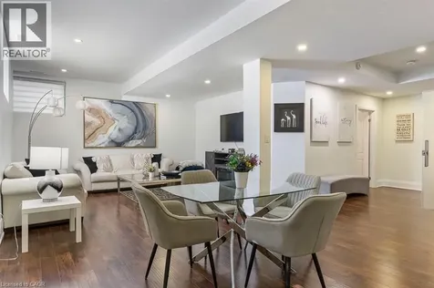 1526 Bridge Road Oakville ON L6L 2E3