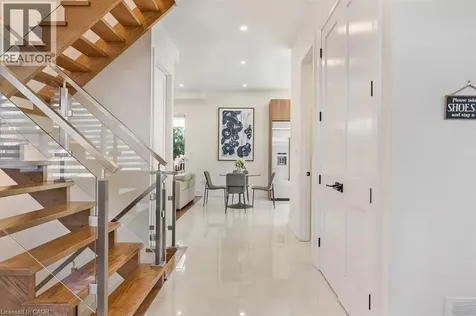 1526 Bridge Road Oakville ON L6L 2E3