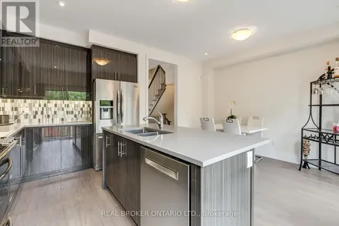 7 Kenneth Wood Crescent Toronto (newtonbrook East) ON M2N 0K3
