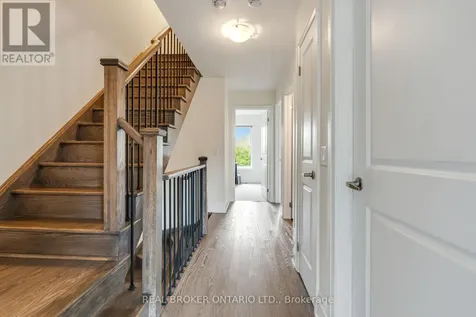 7 Kenneth Wood Crescent Toronto (newtonbrook East) ON M2N 0K3