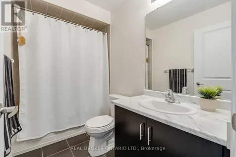 7 Kenneth Wood Crescent Toronto (newtonbrook East) ON M2N 0K3
