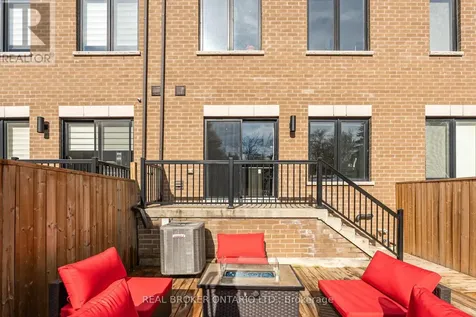 7 Kenneth Wood Crescent Toronto (newtonbrook East) ON M2N 0K3