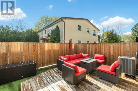 7 Kenneth Wood Crescent Toronto (newtonbrook East) ON M2N 0K3