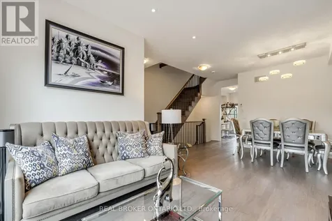 7 Kenneth Wood Crescent Toronto (newtonbrook East) ON M2N 0K3