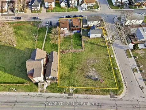 819-829 Riverside Drive East Windsor ON N9A 2T4