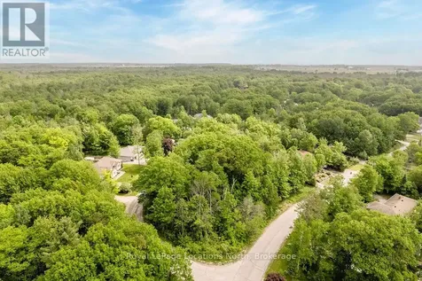 16 Sunward Drive Wasaga Beach ON L9Z 1B3