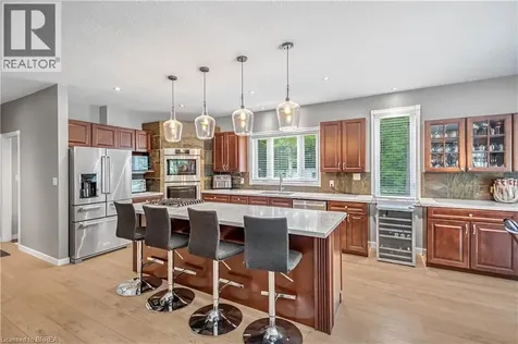 156 St Johns Road West Simcoe ON N3Y 4K5