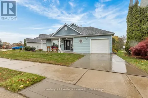 5 Dereham Drive Tillsonburg ON N4G 5L8