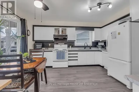5 Dereham Drive Tillsonburg ON N4G 5L8