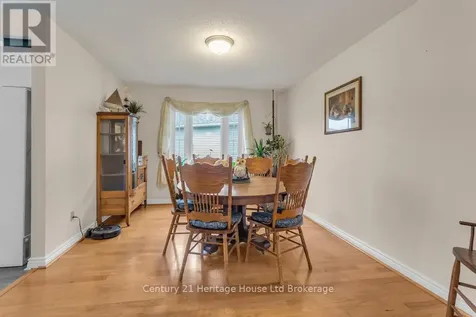5 Dereham Drive Tillsonburg ON N4G 5L8