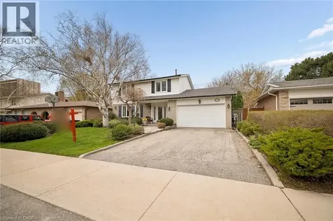 12 Burnhamill Place Etobicoke ON M9C 3S4