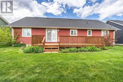10 Grew Crescent Penetanguishene ON L9M 0A4