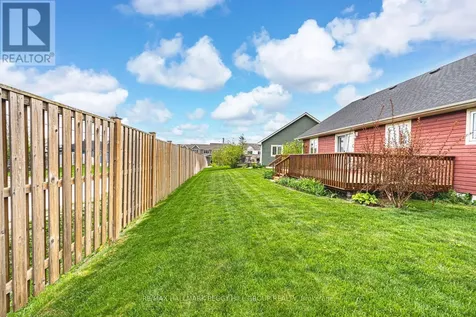 10 Grew Crescent Penetanguishene ON L9M 0A4