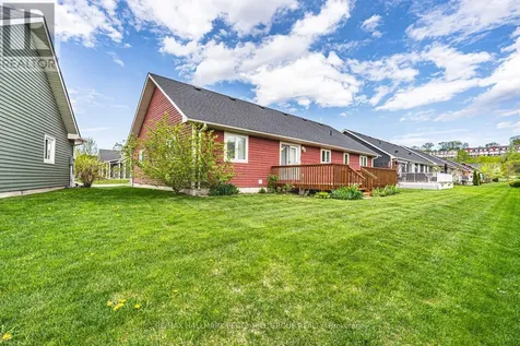 10 Grew Crescent Penetanguishene ON L9M 0A4