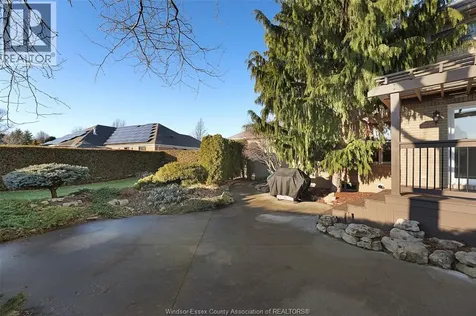 3035 Rowley Park Drive Kingsville ON N9Y 3S8
