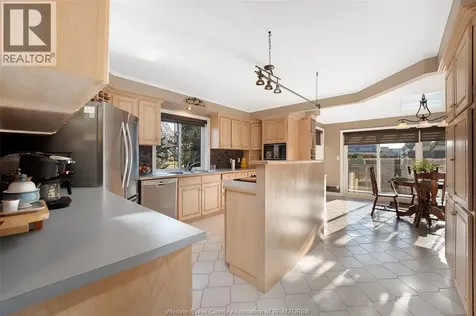 3035 Rowley Park Drive Kingsville ON N9Y 3S8