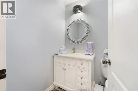 3035 Rowley Park Drive Kingsville ON N9Y 3S8