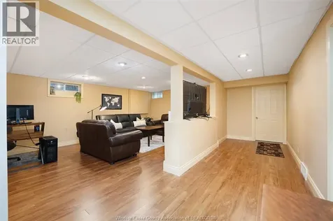 3035 Rowley Park Drive Kingsville ON N9Y 3S8