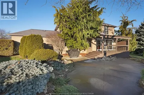 3035 Rowley Park Drive Kingsville ON N9Y 3S8
