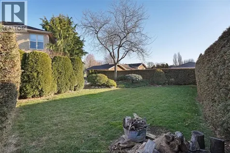 3035 Rowley Park Drive Kingsville ON N9Y 3S8