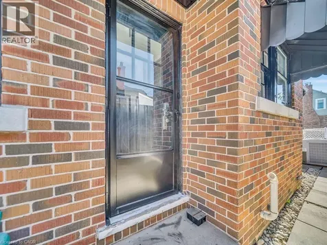 860 Vine Street Cambridge ON N3H 2Z5