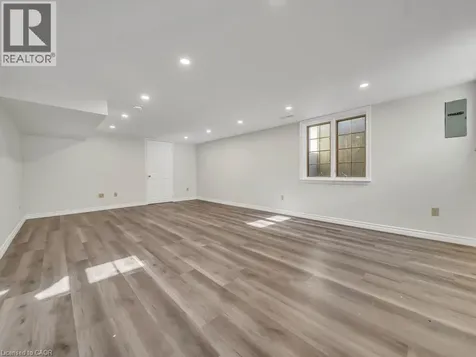 860 Vine Street Cambridge ON N3H 2Z5