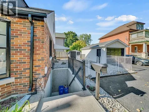 860 Vine Street Cambridge ON N3H 2Z5