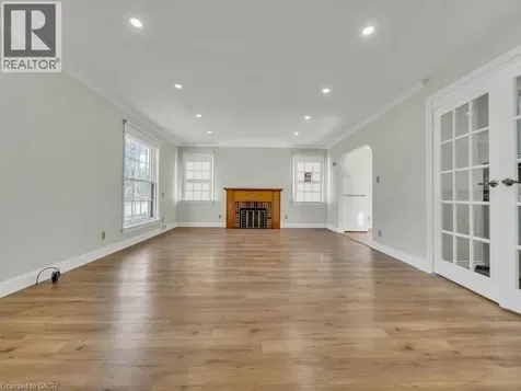 860 Vine Street Cambridge ON N3H 2Z5