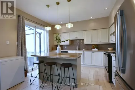 58 Clubhouse Drive Collingwood ON L9Y 4Z6