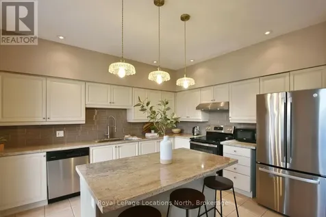 58 Clubhouse Drive Collingwood ON L9Y 4Z6