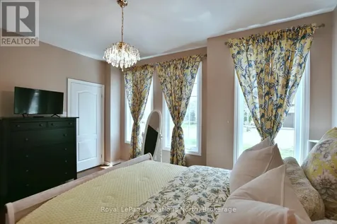 58 Clubhouse Drive Collingwood ON L9Y 4Z6