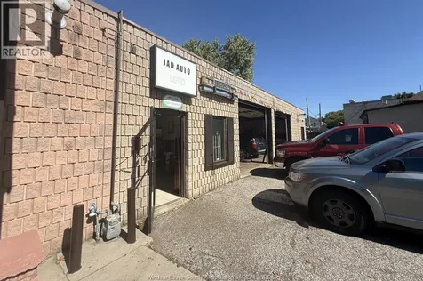 3414 Wyandotte Street East Windsor ON N8Y 1G1