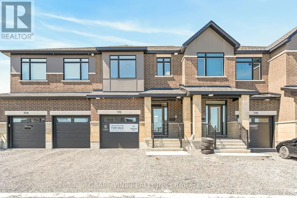 122 San Felice Circle Ottawa ON K2S 2S7