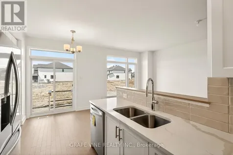 122 San Felice Circle Ottawa ON K2S 2S7