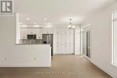122 San Felice Circle Ottawa ON K2S 2S7