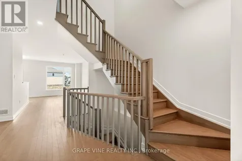 122 San Felice Circle Ottawa ON K2S 2S7