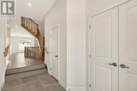 122 San Felice Circle Ottawa ON K2S 2S7
