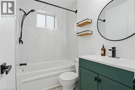 1049 Glencairn Avenue North York ON M6B 2B1