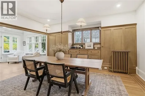 18 Inglewood Drive Hamilton ON L8P 2T2