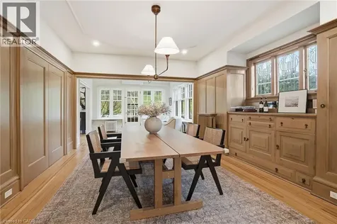 18 Inglewood Drive Hamilton ON L8P 2T2