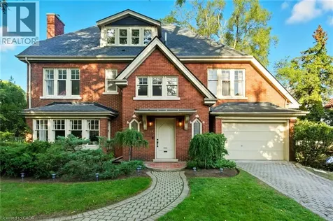 18 Inglewood Drive Hamilton ON L8P 2T2