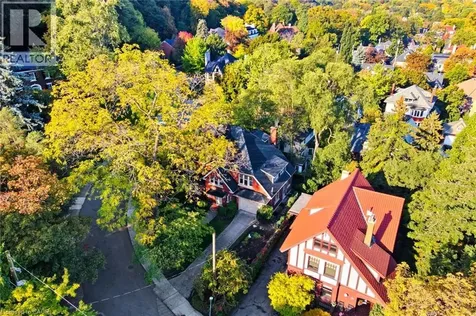 18 Inglewood Drive Hamilton ON L8P 2T2