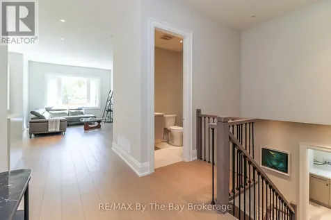 35 48th Street North Wasaga Beach ON L9Z 1Y3