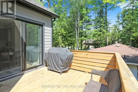 35 48th Street North Wasaga Beach ON L9Z 1Y3