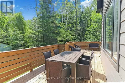 35 48th Street North Wasaga Beach ON L9Z 1Y3