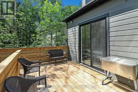 35 48th Street North Wasaga Beach ON L9Z 1Y3